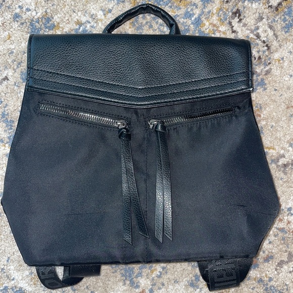 Botkier mini trigger backpack - Picture 2 of 6